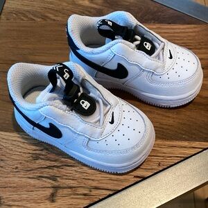 NIKE CHILD SHOES